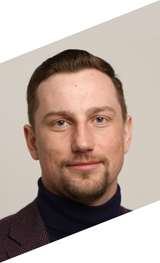 Андрей Серяков